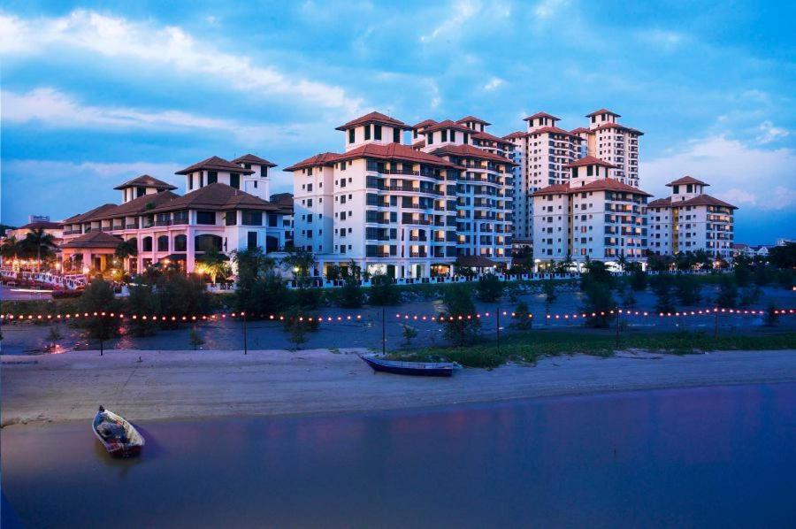 Alza Mahkota Hotel Melaka Malacca Exterior photo